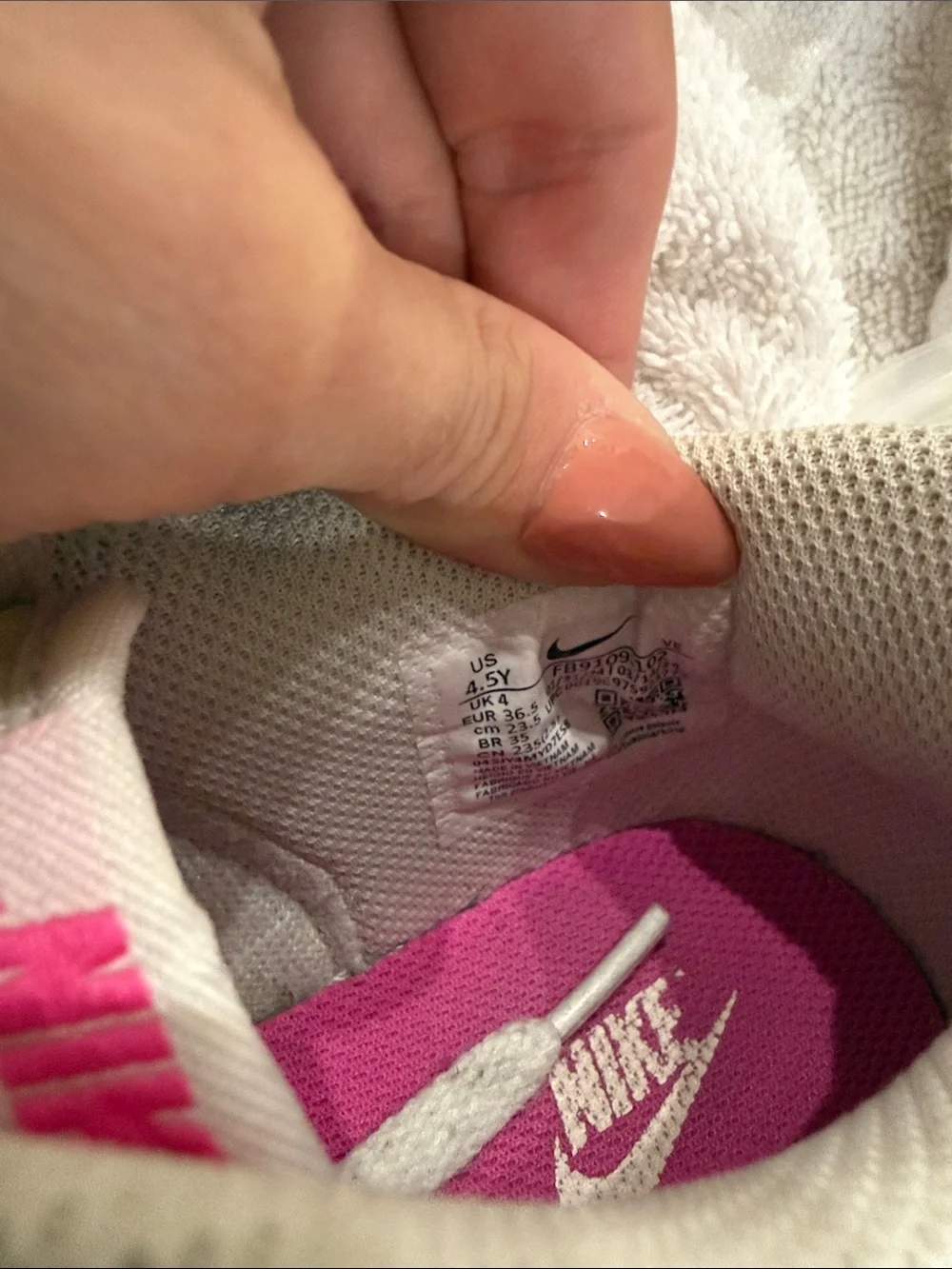 Nike Big Kids Dunk  Low-Top Sneakers in Hot Pink and White